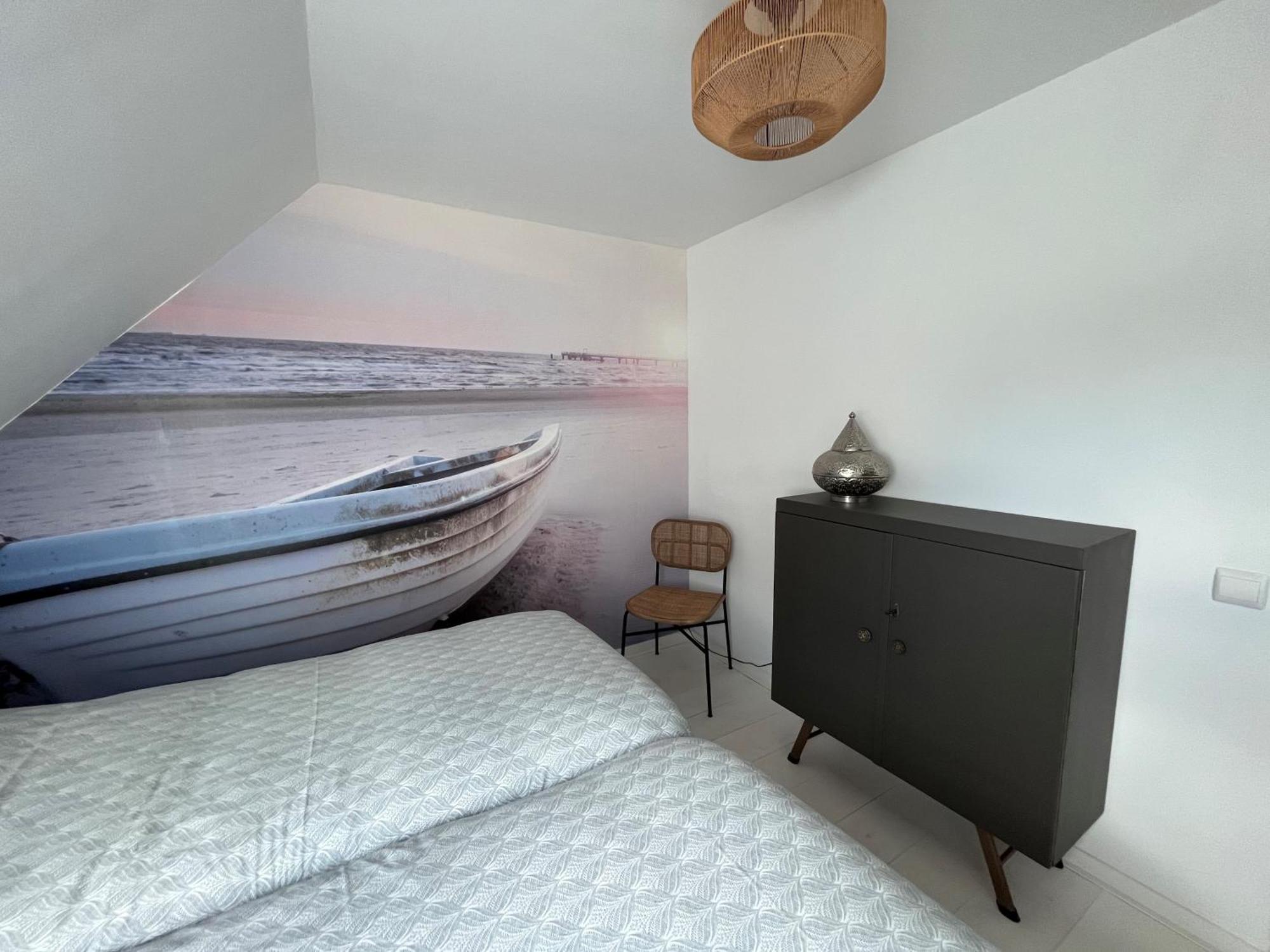 Cosy Vacation Home With Large Fenced Garden ブライニッセ エクステリア 写真